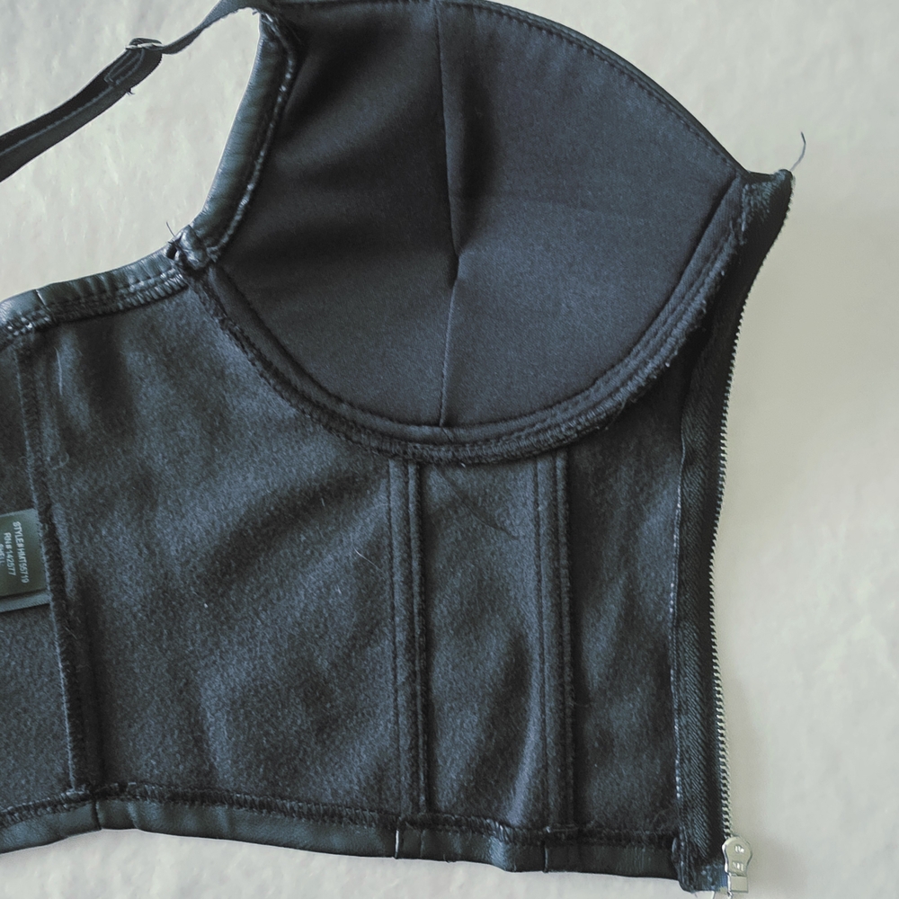 Haute Monde Black Zippered Leather Top - Picture 7 of 10